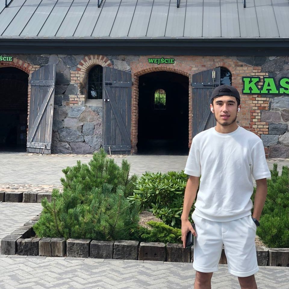 Zubair_7_10's tweet photo. #NewProfilePic https://t.co/TWH8iEDWgI