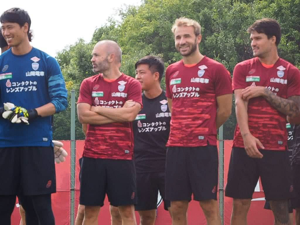 ssamperfans's tweet photo. Samper & Iniesta ⚽😄
📸 @ visko20 (IG)
#ヴィッセル神戸 #WeAreKobe #sergisamper #iniesta #samperisme #vamosvissel #KobeForeverForward #セルジサンペール #サンペール https://t.co/KU0YjIKq2N