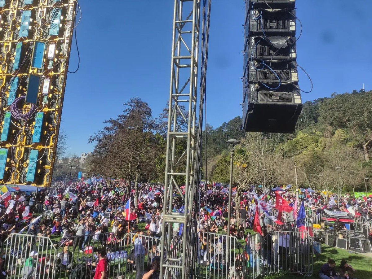 polovalenciaa's tweet photo. Ya somos más de 40mil personas en el #Apruebazoconcepcion #Apruebazodeconce #AprueboCrece #AprueboFeliz #AprueboSinCondiciones @ApruebaxChile https://t.co/I3rz3H7PKC