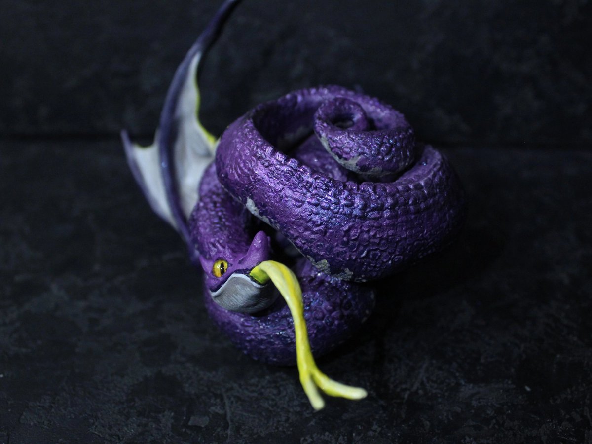 FariisTal's tweet photo. Ashanian Serpent (WIP)

A small three-day sketch for testing multichrome powder

#dragon #amphiptere #snake #multichrome #purple #wip #test #tongue #small #fantasy https://t.co/xjko9sH6J6