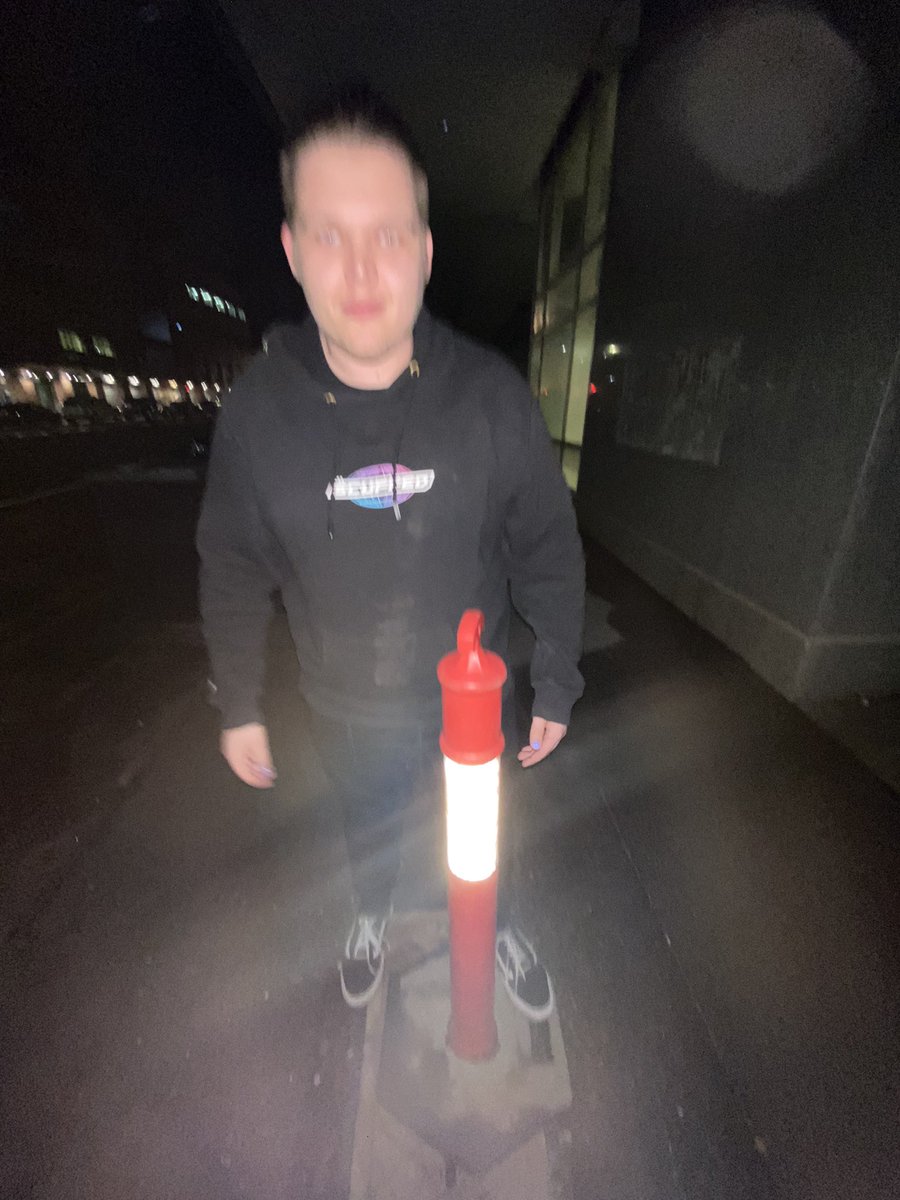 xoMiddy's tweet photo. happy birth days to my son and the camping dad of the troupe. well wishes to your sprained ankle you fucking fuck and have a fantastic day around it <3
#hammed https://t.co/fIVIiQmwNG