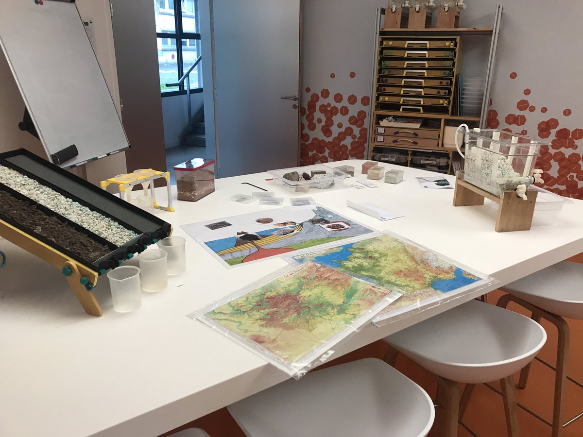MISS_sciences's tweet photo. Lundi 29/08, accueil des principaux des collèges du @CDEssonne à la @MISS_sciences, au #Proto204 et à l’amphi de l’@IJCLab. On est prêts pour leur expliquer ce que l’on fait à la @MISS_sciences 😉 https://t.co/JluwzjXV1a