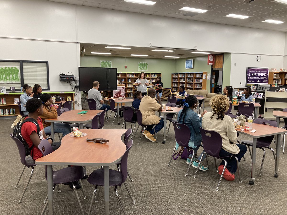 garrettmslc's tweet photo. We loved hosting our August Students of the Month this past week. Great breakfast celebration for these deserving students and their proud parents. ๐ #celebratingsuccess #realgators @GarrettMSGators @CobbSchools https://t.co/BCKUVzJNny