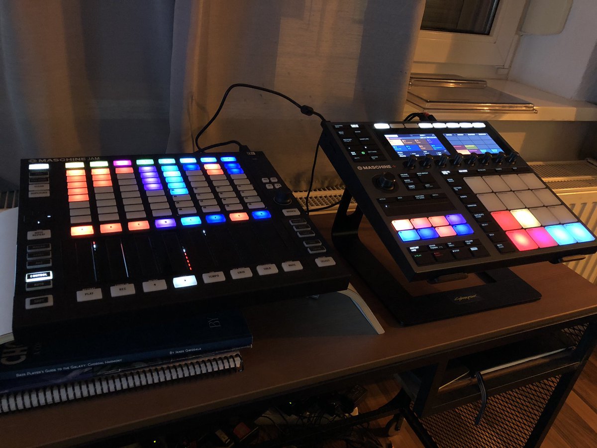 Maschine Jam … welcome to the family. Seems to be the perfect combination with my Maschine Plus live looping setup. Thanks eBay :) #maschinejam #maschineplus #solobass #solobassist @NI_News