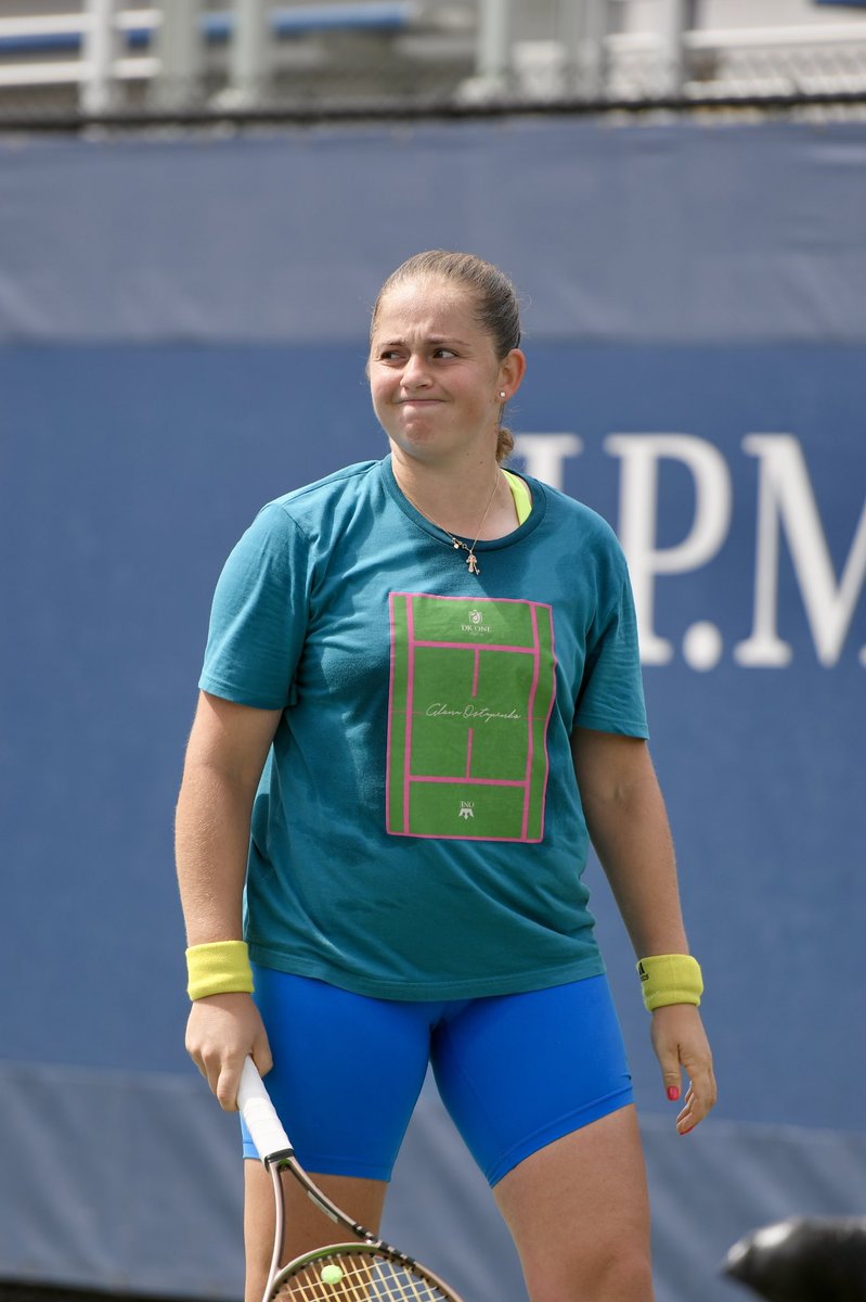 FbRsHckWQAEJib6?format=jpg&name=medium