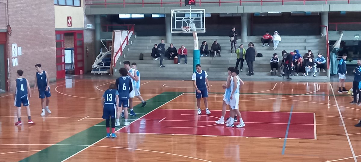 Gran participación en San Jorge 💪

La categoría U18 está participó de un torneo organizado por el club santafesino.

En el triangular de semifinal, <a href="/BasketRacing/">Basket Racing</a> venció 68-61 a Gimnasia de Santa Fe y, en segundo turno, cayeron 65-88 y quedaron afuera por diferencia de gol.