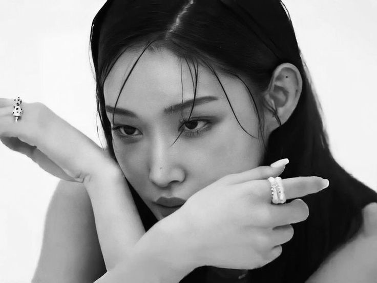 1996FEED's tweet photo. HOTTEST
#조이 #JOY #청하 #CHUNGHA https://t.co/OuHPr4BAxS