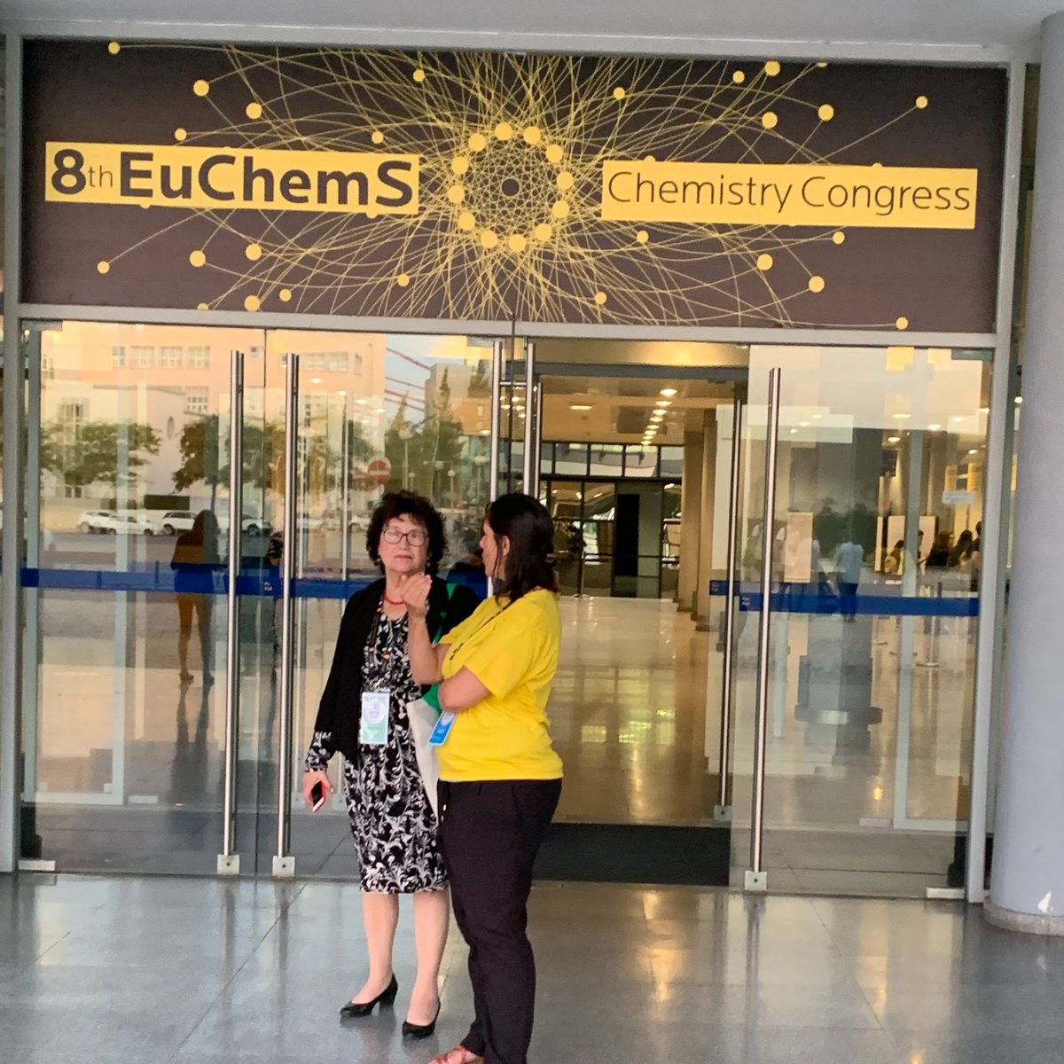 lichesmehr's tweet photo. And now it begins #Lisboa @EuChemS #ECC8 @EuChemS_Congres. Glad to be here to talk about our work at @BAMResearch. #antibodies #anthropogenic markers #immunochemical methods https://t.co/Gi6zZgd6Gd
