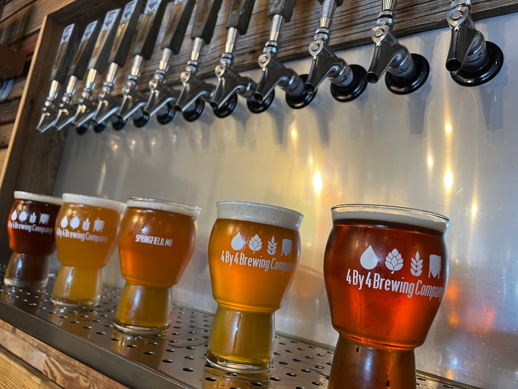 4by4Galloway's tweet photo. Our Beer menu is at its largest yet!!!
We have 19 different beers on tap and 16 blends also which gives you 35 different options to try at our taproom. That's a pretty wide variety if we do say so ourselves! 😃
#tryemall #variety #beers #drinklocal #drinkmobeer #supportlocal https://t.co/HYj2LqG40j