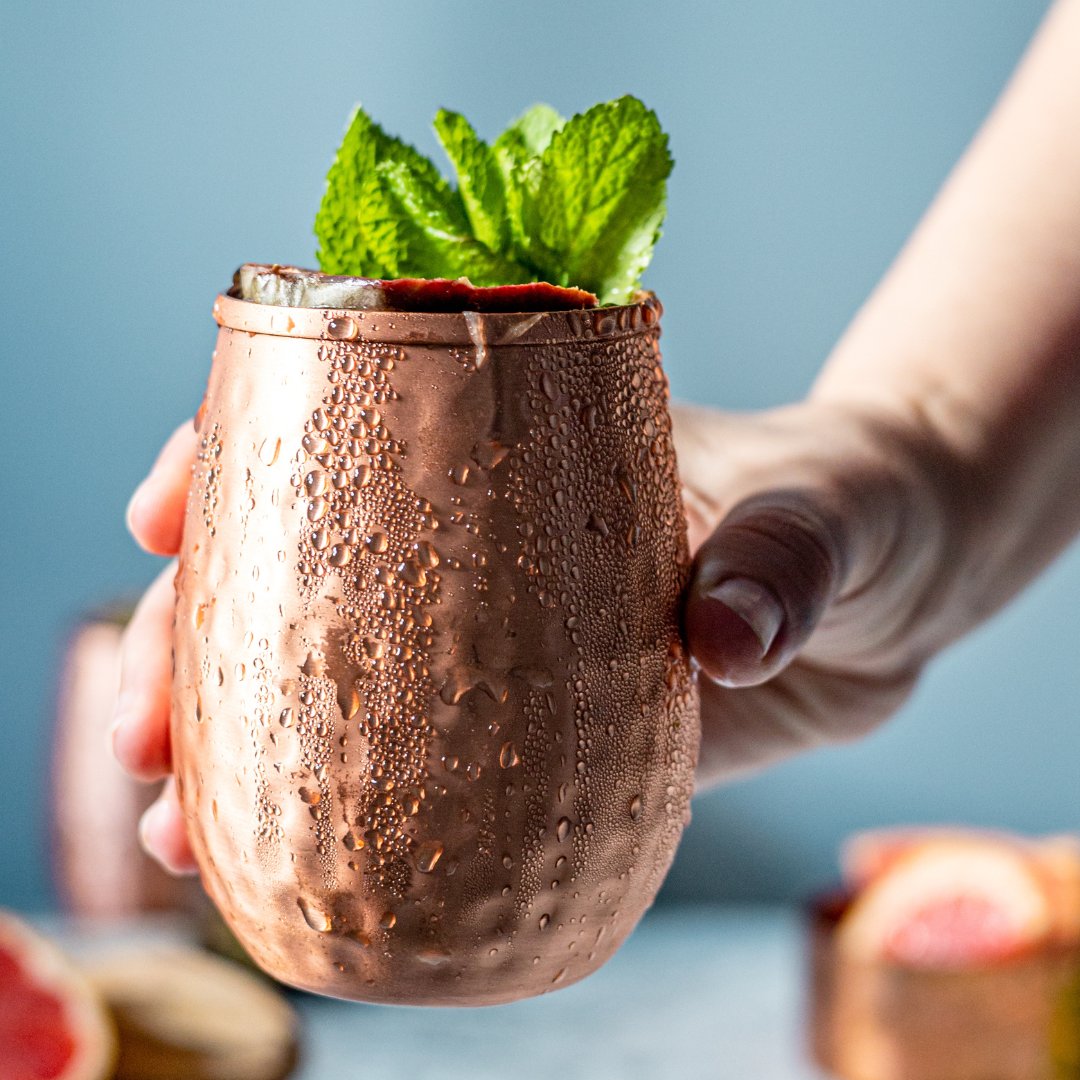 kosdeg's tweet photo. Want the best home bar? You need a set of Copper Cups. 

No need to stick these in the freezer, the moment you throw the ice in, they get ridiculously cold. 

Grab a set right now! Link below: 

https://t.co/4kvWRpsWLv

#moswcowmule #copperwatervessel #ayurveda https://t.co/NxGRD6lNAz