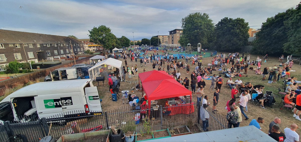 C3SC's tweet photo. It has been an amazing day at #ButetownCarnival #2022 with our amazing staff, supported by over 30 volunteers and stewards from @cdfvolcentre. Thanks to our funders @WCVACymru #ActiveInclusionFund @wefowales @CardiffCouncil and @Keep_Wales_Tidy @acttrainingltd  @C3SC_Community 🎉 https://t.co/zoRbzUZw9h