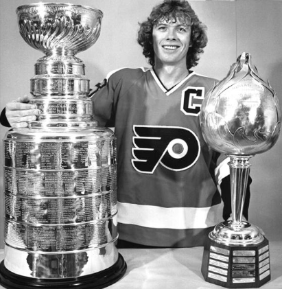 hockey_vintage's tweet photo. #StatSunday From 1972-76 HHOFer Bobby Clarke had 426 points in 311 regular season games and another 53 points in 61 playoff games, winning 2 Stanley Cups, 3 Hart Trophies and a Lester B. Pearson Award in that time frame #VintageHockey #NHL @NHLFlyers https://t.co/i7Ey7Ka8IW