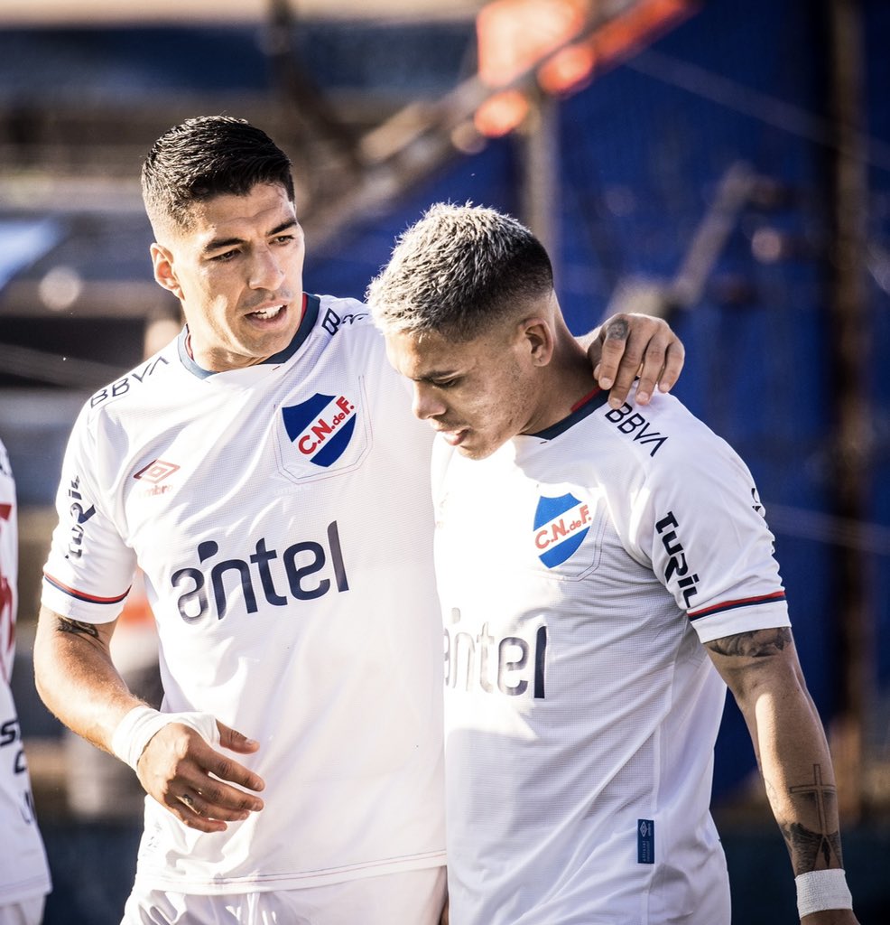 LuisSuarez9's tweet photo. Te deseo todo lo mejor en esta nueva etapa "Tico-Tico"! 😉

Seguí así y aprovechá esta linda oportunidad @Brianocamp7! 

Un placer haber compartido lindos momentos contigo 🔝 https://t.co/yaynJk9HLe
