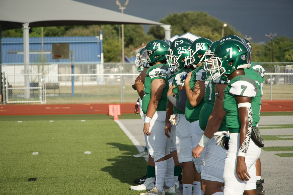 BDammone's tweet photo. @football_jfk  #ATW #satxhsfb https://t.co/jVxfSEbPfD
