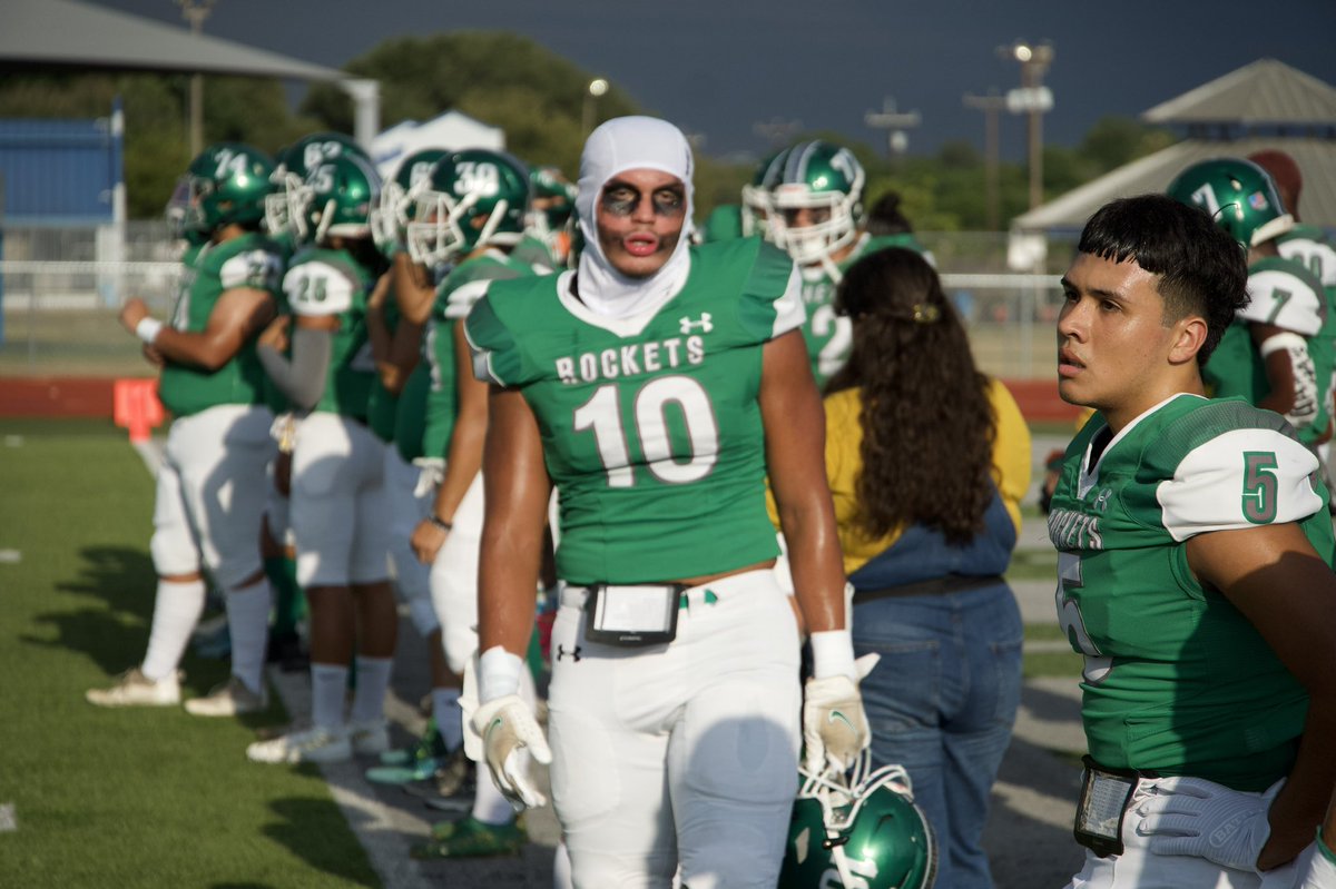 BDammone's tweet photo. @football_jfk  #ATW #satxhsfb https://t.co/jVxfSEbPfD