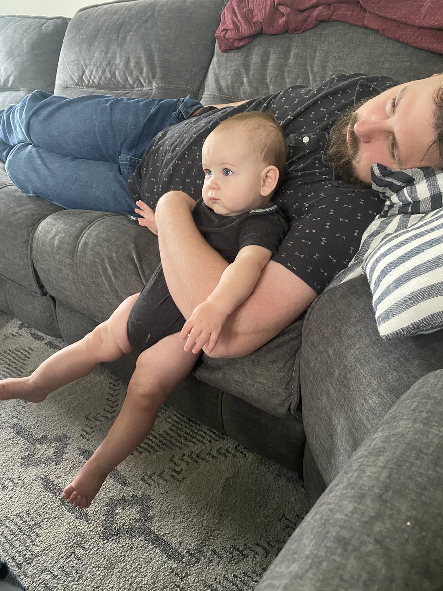 rigidwithaB's tweet photo. The intensity in which the boys watch @BellularGaming &amp; dragonflight news 🤌🏻 https://t.co/NXXjs4Dwru