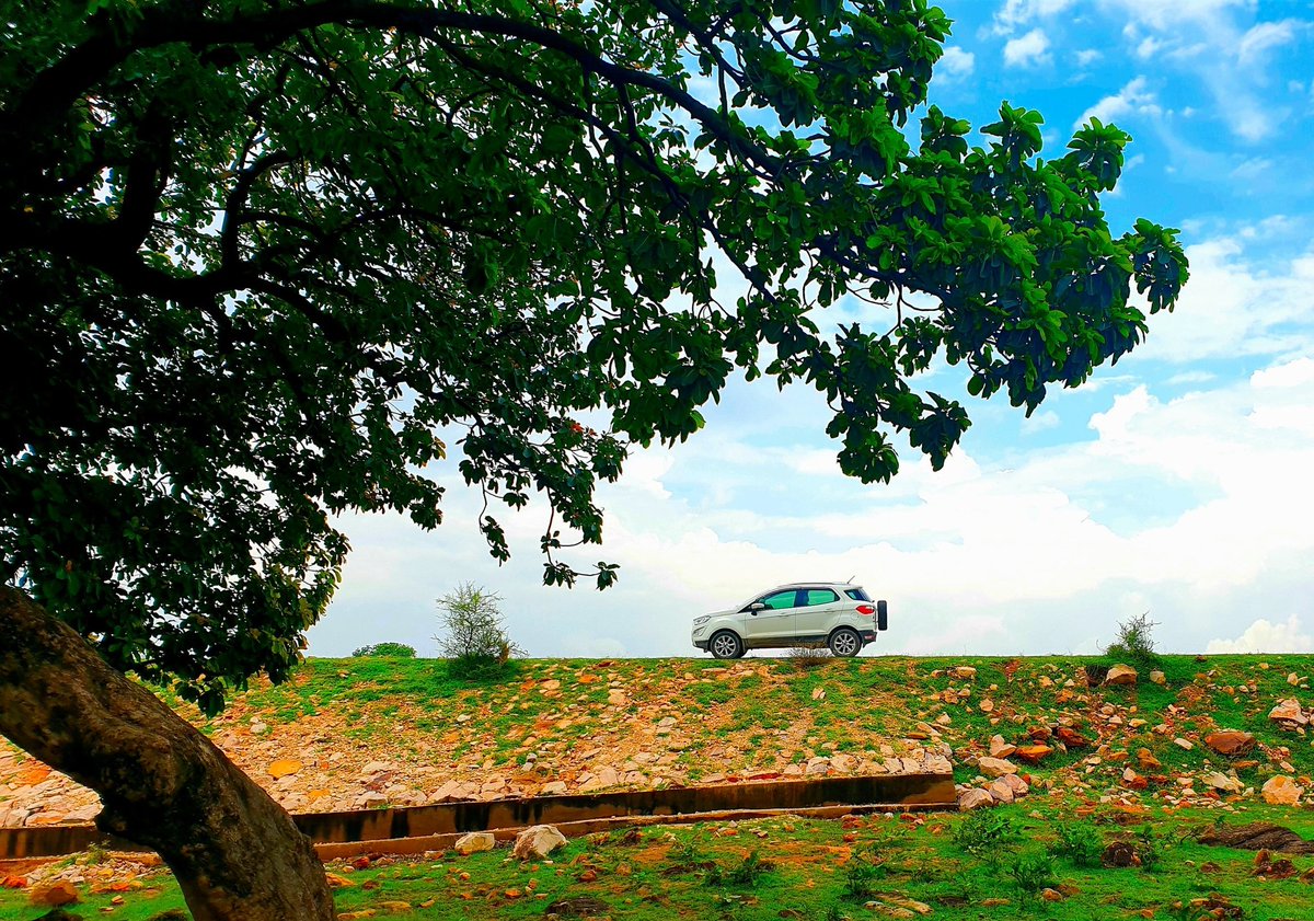 beyond_D_wheels's tweet photo. #ecosport 
#rewa 
#madhyapradesh #madhyapradeshdiaries #bahutiwaterfall #fordmoments #ecosporttitanium  #fordmoments 
@fordindia
@Ford
#FORDECOSPORT 
#evening
#sunsetphotography
#samsungnote9photography
#fordlover
#fordloverfamily
#note9photography
https://t.co/OgZQg0GpT1 https://t.co/KMqos9pxmz