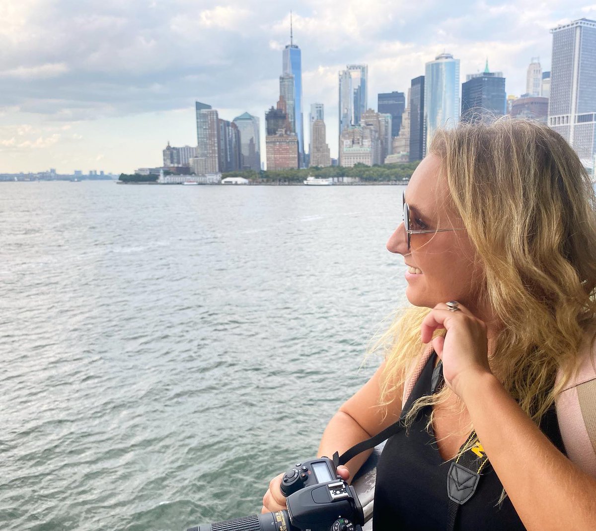 Getting creative with my camera in NYC.
Can’t wait to show you all.

#ArtsOfVibrancy #ArtistOnTwitter #Artist #dreamsmpfanart #photos #loveyourself #DigitalArtist #selflove #art #PhotoOfTheDay #quotes #inspirational #photography #wildlifephotography #NaturePhotography