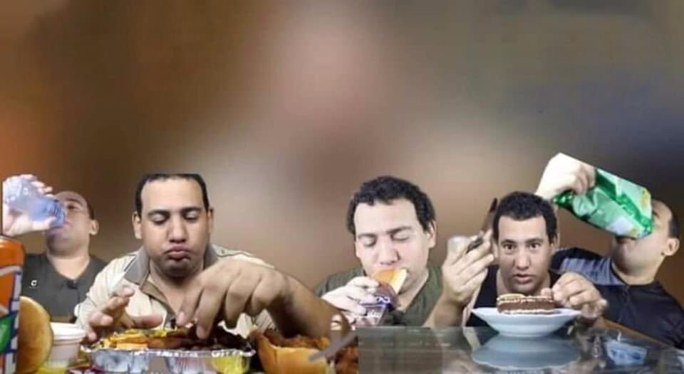 و انا بحتفل بعد ما خسيت كيلو في الدايت