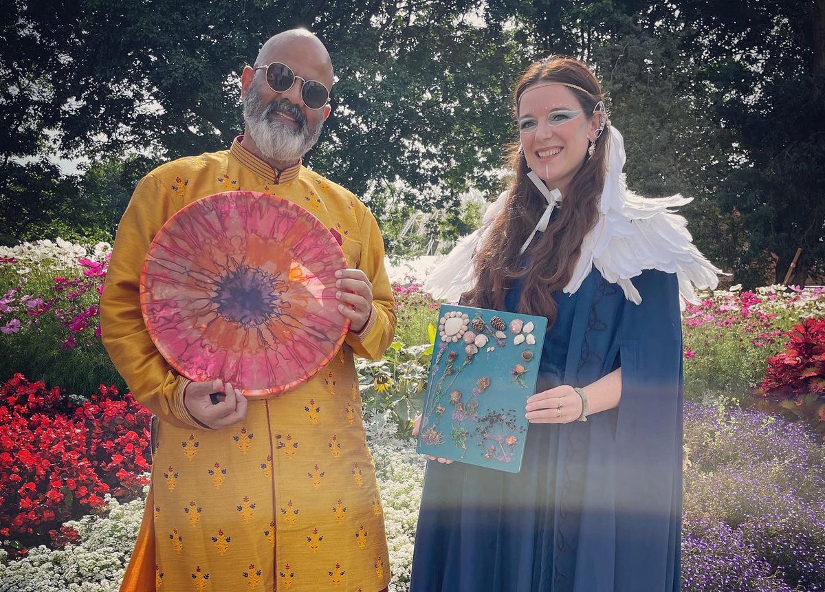 grainneholland's tweet photo. #BelfastMela finale was AMAZING. I was delighted to be performing as part of @PlacetoWonder1 wonderful immersive theatre show! Go raibh míle maith agaibh @artsektaNI for another fantastic festival @nisha_tandon 💜💜💜 https://t.co/R86OWE2qy8