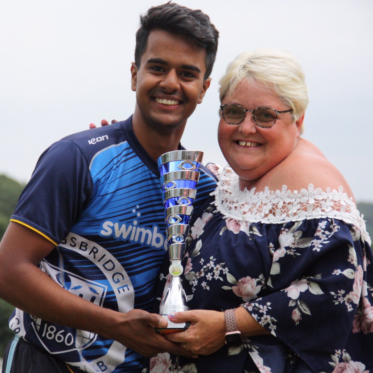 ThongsbridgeCC's tweet image. Well done to Team Rest of the World - amazing performance in the final to secure victory as #BigBridgeBash champions 2022, and thanks to our sponsors @je_accounting