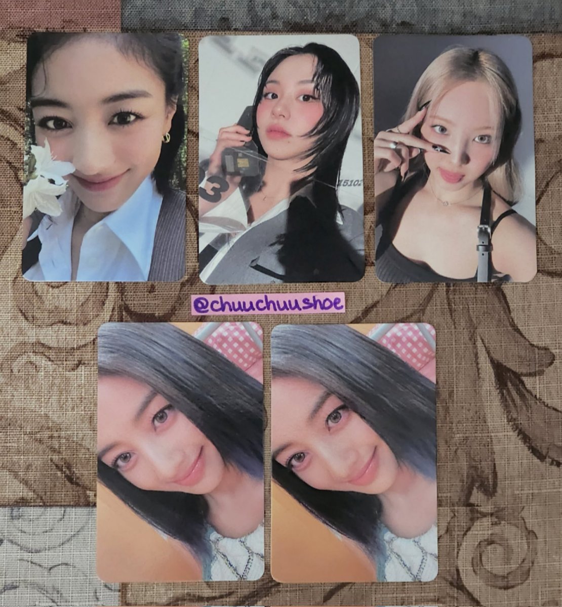 chuuchuushoe's tweet photo. [WTT]
♠️ TWICE - Between 1&amp;2

💌 US Only

✅ Have: Jihyo, Chaeyoung, Nayeon (check picture)

❗Want: Nayeon, Jeongyeon, Momo, Dahyun, Chaeyoung (see below!)

🔅DM me if interested!
─────────────────────
@TWICE_trades @pctradeusa @ggpctrade https://t.co/R12c59aHN2