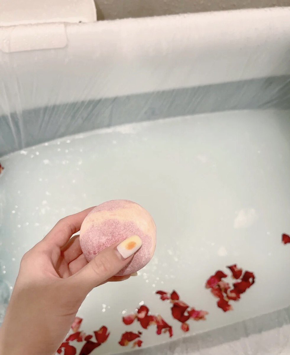 anna37849261's tweet image. 🥰take a good soak.好好泡一泡.#浴缸 #泡澡