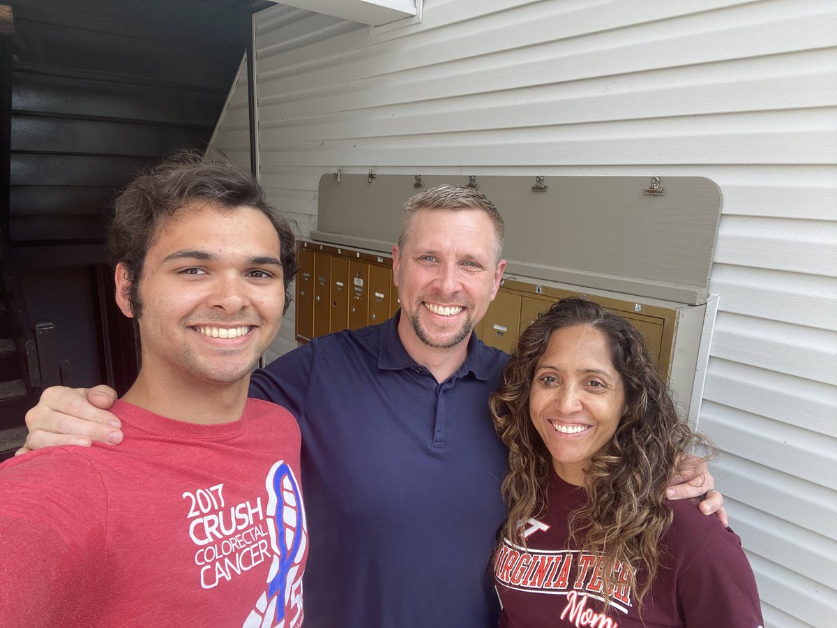 drericksonspine's tweet photo. Senior year drop off. Yes- I’m that mom who wears her kid’s school swag. He’s the last one. Hokie Nation… for today. #TeamErickson https://t.co/VBc2Ps03QN