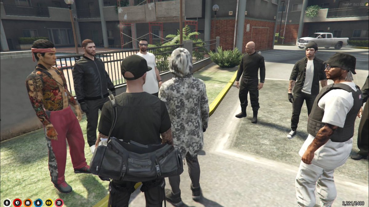 NNopixeles's tweet photo. Reunion Entre Chan Gang y The Mandem {👹🇬🇧}

La dos Bandas tuvieron una reunion para hablar sobre el tiroteo y el secuestro que paso hacer unas horas entre la dos bandas se funciono todo y tambien hablaron otros temas https://t.co/8hVXprgX4R