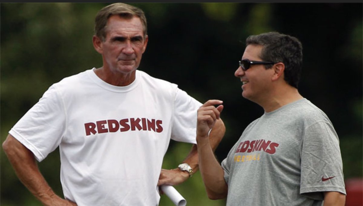 SkinsFanInAZ's tweet photo. Shanny looks like he’s thinking “Will you just please F off…” #SellTheTeam #Redskins #NFLTwitter #FGoodell #NFL #DanielSnyder https://t.co/oxs2rBl0Uy