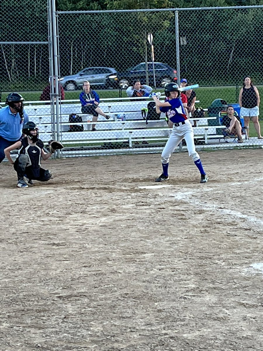 CoveU13's tweet photo. Just a note how the girls hit this weekend in their first @ECSCsoftball  we finished 4 overall in runs scored with 52 in 5 games. Only behind Quebec &amp; the two Ontario teams. NL teams always love to hit at these tournaments https://t.co/UHO4AhCGXb