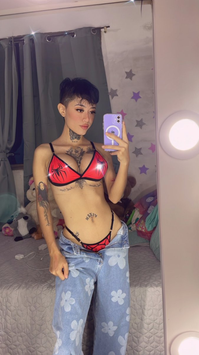Rosssie03's tweet photo. @StripchatOff @StripchatVIP https://t.co/qCW2SEYvax