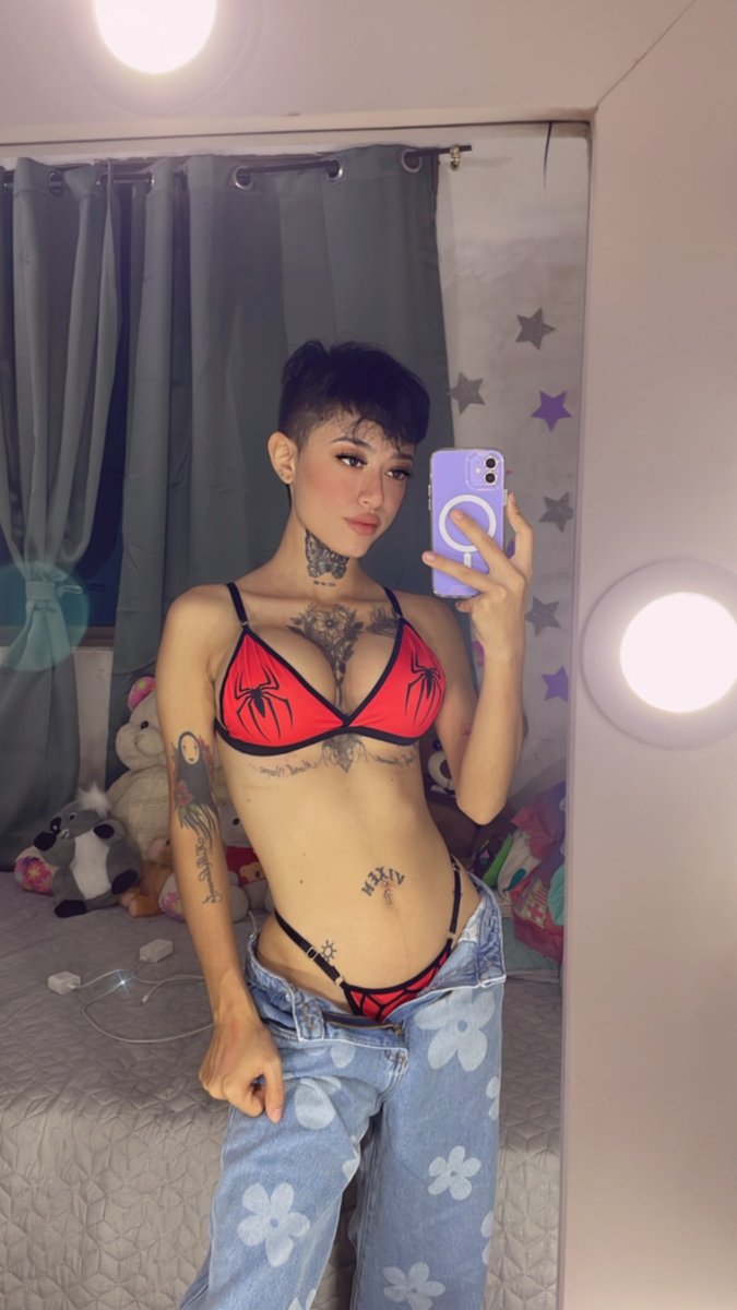 Rosssie03's tweet photo. @StripchatOff @StripchatVIP https://t.co/qCW2SEYvax