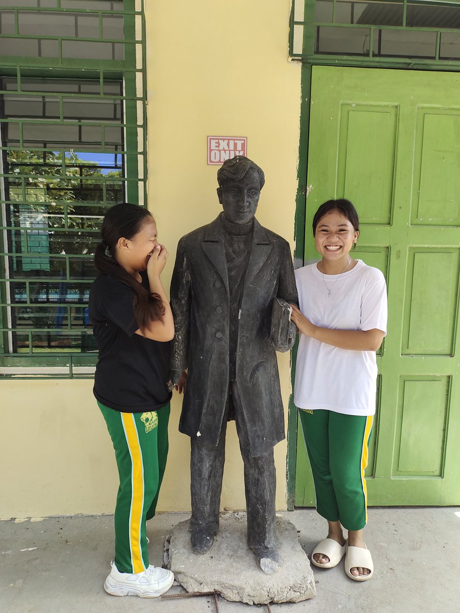 shxwity_ken's tweet photo. National Heroe's Day "send ko kay rizal pag nakita kami" #pushf2f https://t.co/Pnv6bg6YLL