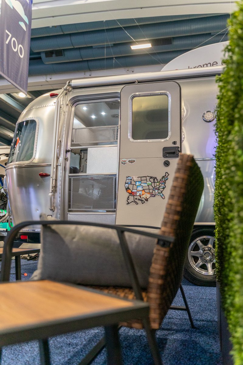 CTOAdvisor's tweet image. Stop by booth #704 and talk about where we’ve been and where we still need to go. #VMwareExplore #CTOARoadTrip