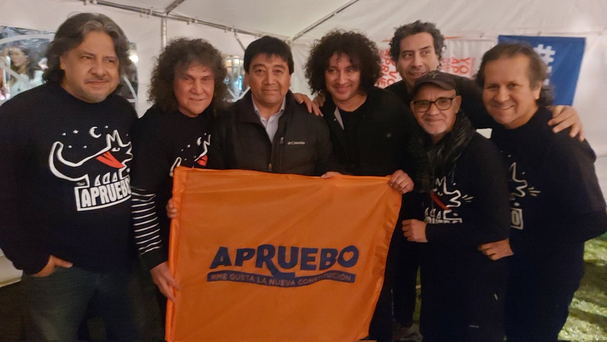 MillaburAdolfo's tweet photo. Emocionante la enorme cantidad de gente en el #ApruebazoConce. Gran jornada con lindos reencuentros. Vamos con todo ✊🏿✊🏼✊🏾🅰️
#Apruebo4deSeptiembre
#Apruebazo
#Apruebazoconcepcion https://t.co/f8pShmgXvU