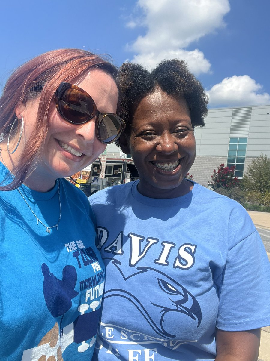 KreamerforBoard's tweet photo. #Community Day at @DavisMiddle this past Saturday was a HUGE success! Thank you @TGDavisPTO for hosting this wonderful event! 

Thank you to @StrongSchoolsMD for providing all of the educational resources for our families to learn all about the #blueprintformd ! https://t.co/NOqGr19oOG