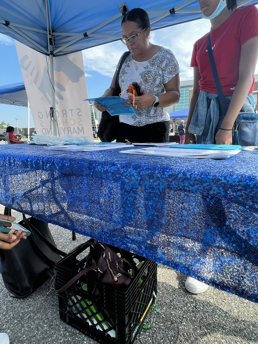 KreamerforBoard's tweet photo. #Community Day at @DavisMiddle this past Saturday was a HUGE success! Thank you @TGDavisPTO for hosting this wonderful event! 

Thank you to @StrongSchoolsMD for providing all of the educational resources for our families to learn all about the #blueprintformd ! https://t.co/NOqGr19oOG