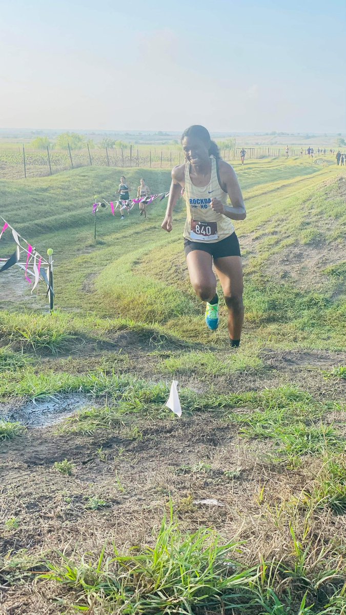 CrossRockdale's tweet photo. Varsity boys took home the win in Thrall this weekend, with varsity girls coming up 4th! Chasing BIG goals! https://t.co/vGEwesj3ao