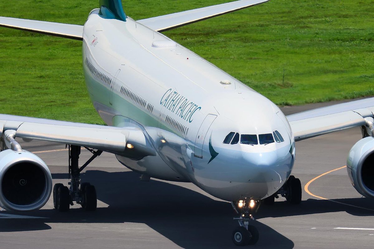 DanDanChang747's tweet photo. #RCKH
#cathaypacific
#R7
#600is2
#2xiii
#Sigma660 https://t.co/8i8m919h7o