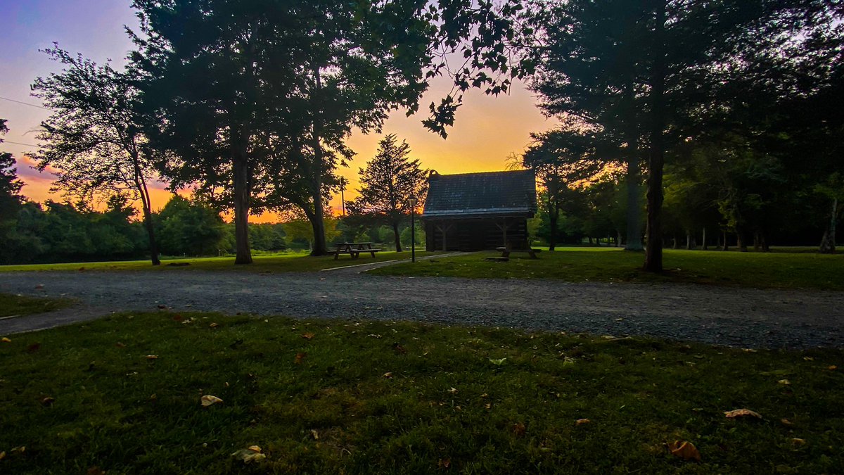 CaitBarron's tweet photo. Took a quick sunset jaunt down Old Vestals Gap Road tonight. Love exploring history. https://t.co/WrjddQ1J0t