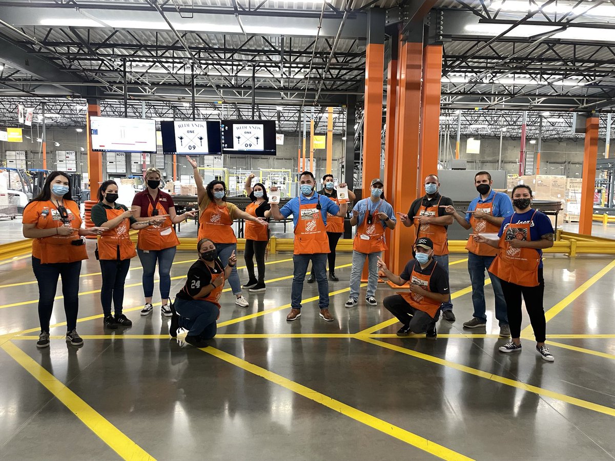 silviac40349786's tweet photo. Anniversaries/ recognition . @Aran_5087  @BillDunn5087  @HPacheco5087  @BriArellanez @rayray5641  @Enrique_Landin7  @DoraJ_RDC   @THD_NadiaPopp https://t.co/PRjVLgGOdf