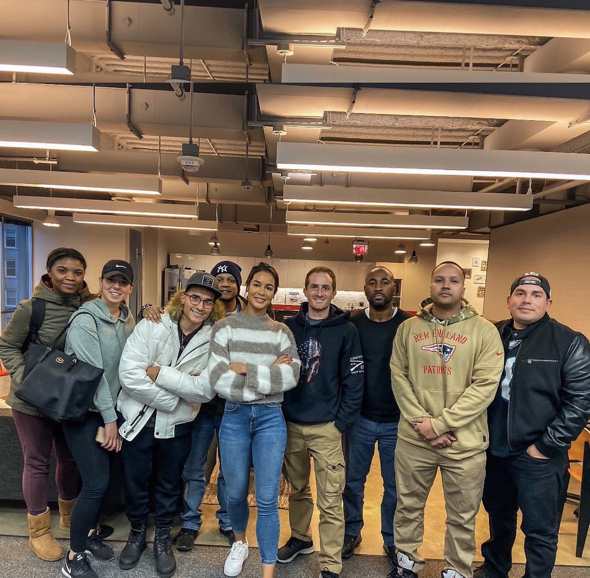 bevmartinsfx's tweet photo. The team😊 https://t.co/jbsPlQ6AwD