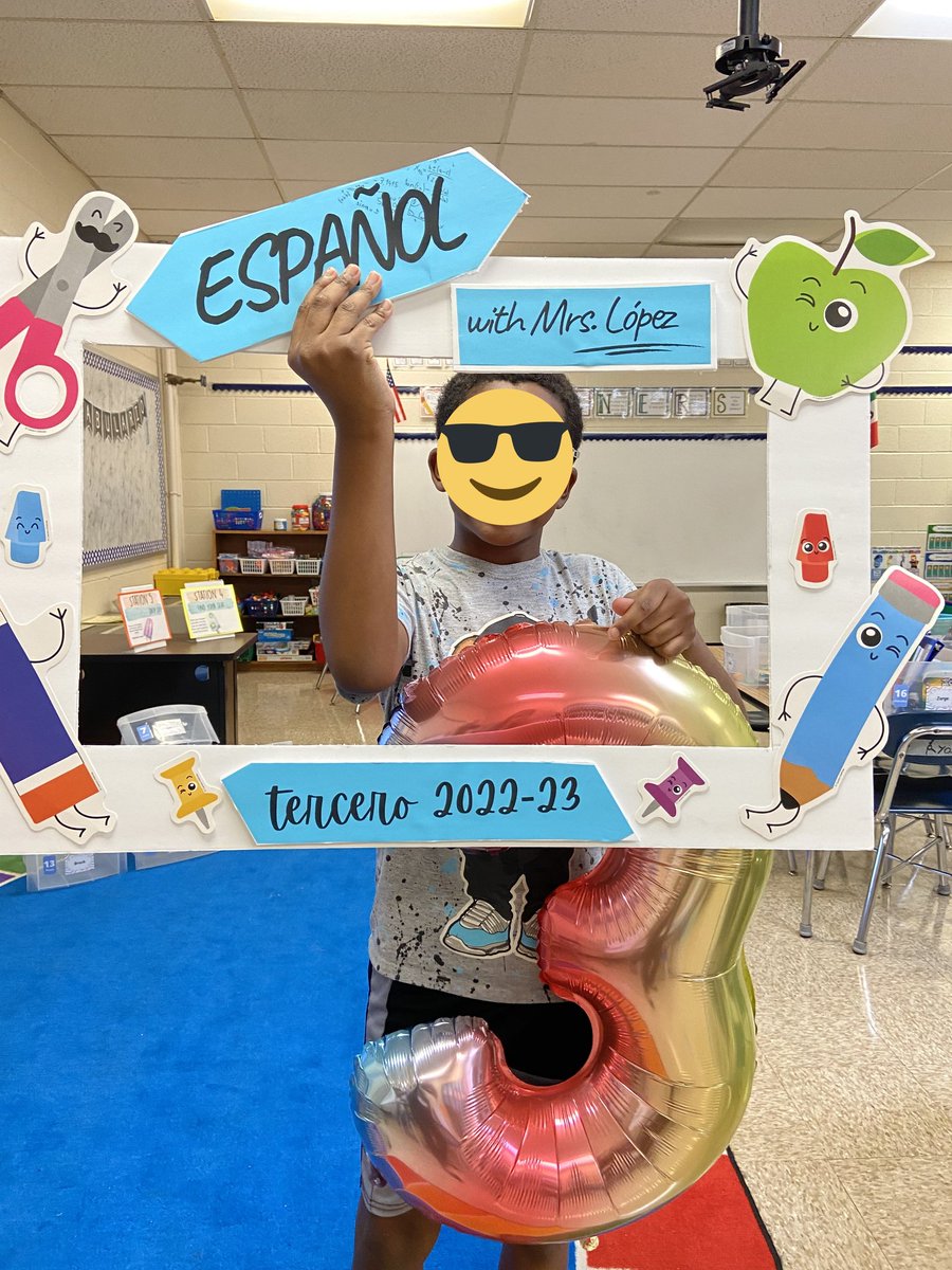 CastiStephani's tweet photo. Meet the teacher!!!! @ParticipateLrng  #unitingourworld  No puedo esperar a ver lo qué lograremos juntos 💪🇲🇽🇺🇸❤️ I can't wait to see what we will accomplish together! https://t.co/QixLU8UujA
