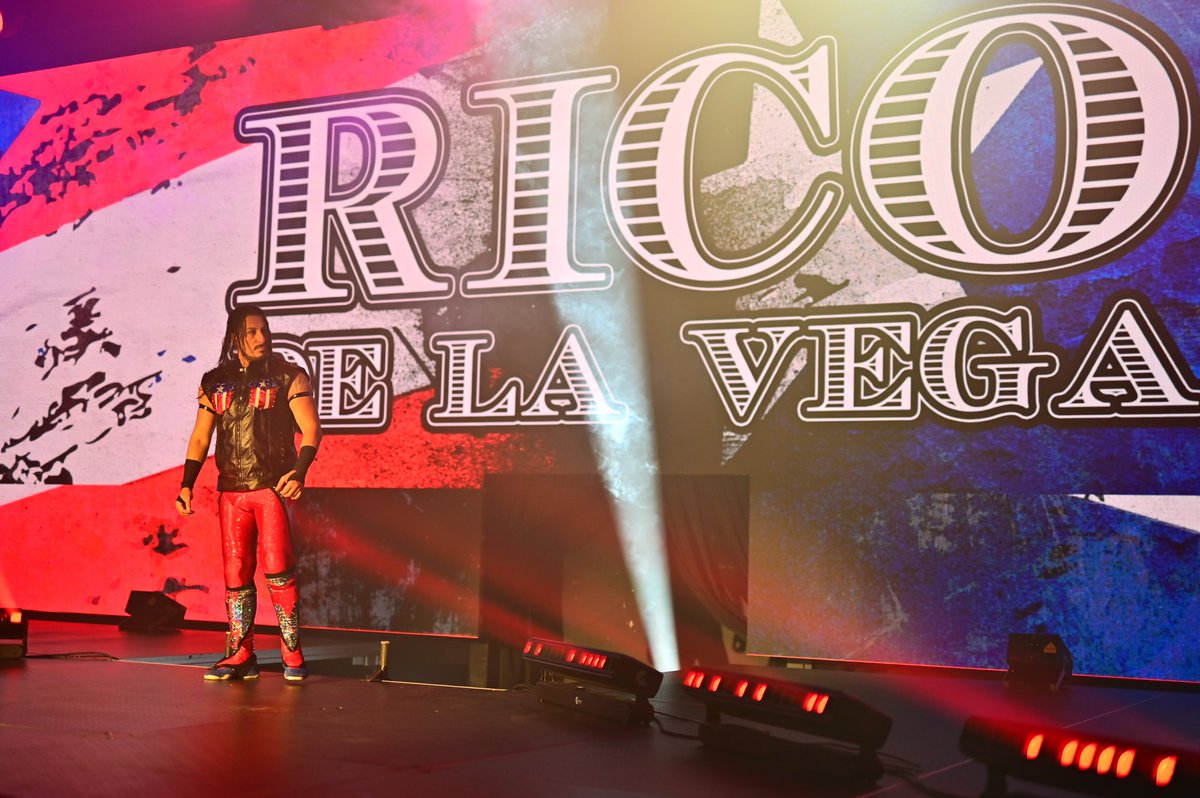 Realricodlv's tweet photo. Everyone has a chapter they don’t read out loud…

#RICOnstruction

🇵🇷: @realricodlv 
🏟: @FullSail 
📸: @tussle_mania 
👖: @laluchalady https://t.co/nxCKORCyuu