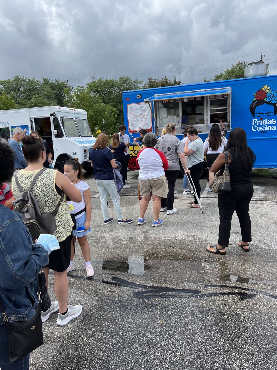 BDSUP2020's tweet photo. Brown Deer’s Community Food Truck Lunch went well for a first try at it on school grounds. Thank you BD Staff, Community Members, Board Vice President, Ms. Robinson and Village Manager Mr. Burkhart for your participation! Next year will be bigger and better! #BDUnited #ProudSup https://t.co/qSh0eYMirq