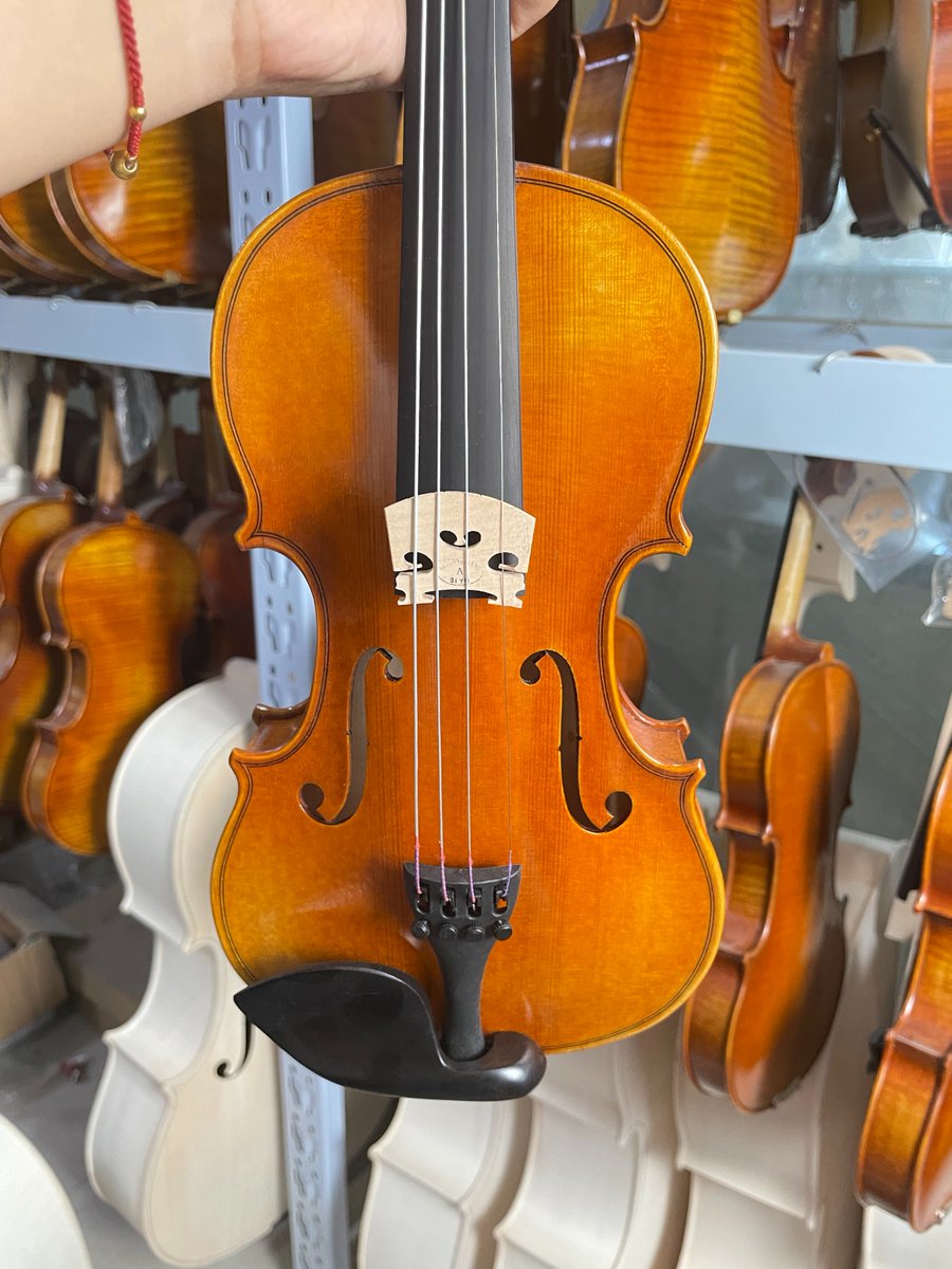 1/4 handmade #violin with aged Asian spruce and maple, nice varnished, rich bright deep sound with good price. Pls pm me if you are interested in.