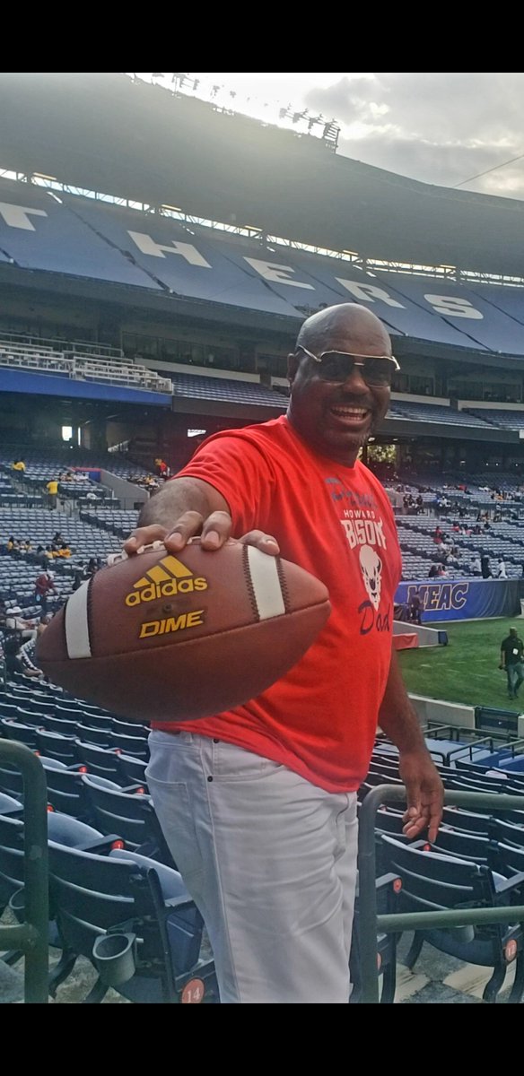 PamelaRGaddis2's tweet photo. Our weekend in the A. ASU vs HU #MaxwellStrong❤🥰❤ #HesWithMe😍😂 https://t.co/gEe4yvCFQM