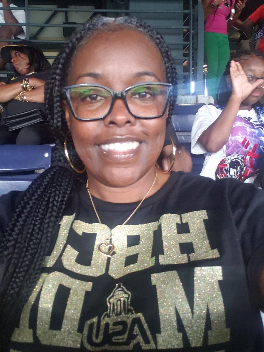 PamelaRGaddis2's tweet photo. Our weekend in the A. ASU vs HU #MaxwellStrong❤🥰❤ #HesWithMe😍😂 https://t.co/gEe4yvCFQM
