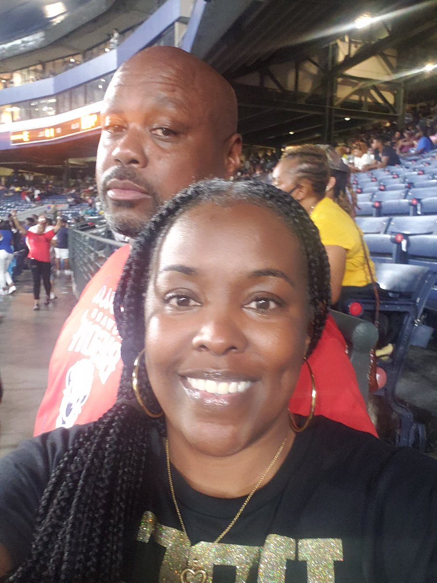 PamelaRGaddis2's tweet photo. Our weekend in the A. ASU vs HU #MaxwellStrong❤🥰❤ #HesWithMe😍😂 https://t.co/gEe4yvCFQM